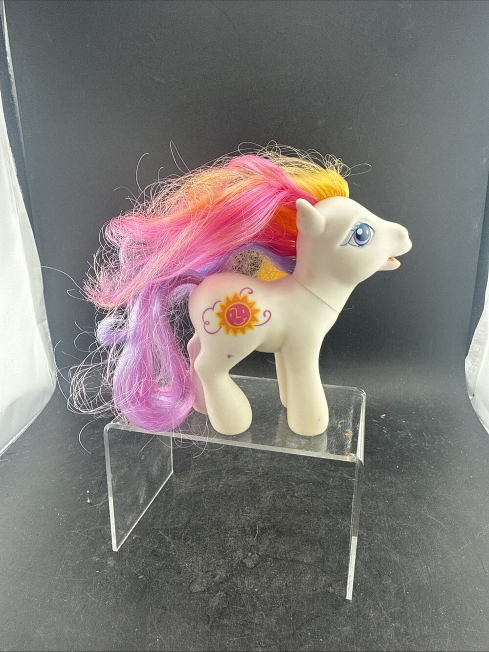 2002 Hasbro My Little Pony Sunny Daze White Yellow Pink Sun Purple Orange Toy